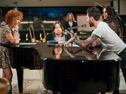 THE VOICE, Whitney Myer, Adam Levine, Alanis Morissette THE VOICE, Whitney Myer, Adam Levine, Alanis Morissette